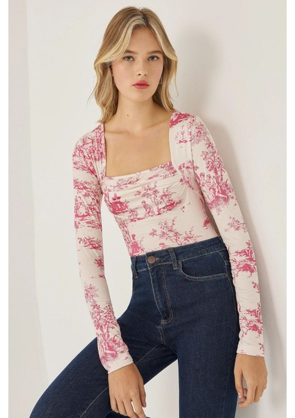 Kadın Büzgü Detaylı Desenli Üst Pink