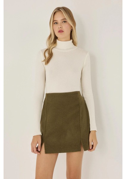 Kadın Yüksek Bel Yırtmaç Detaylı Mini Etek Yeşil