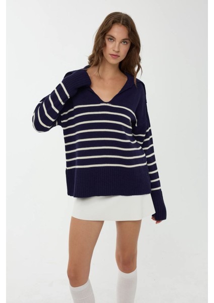 Kadın Çizgili V Yaka Kazak Siyah