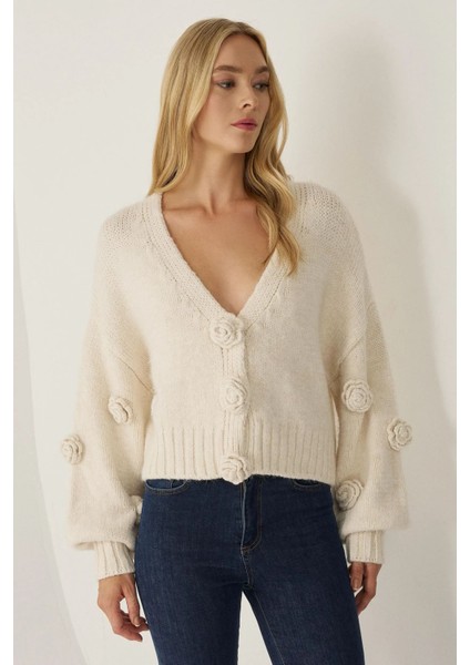 Kadın Çiçek Desenli Oversize V Yaka Hırka Natural