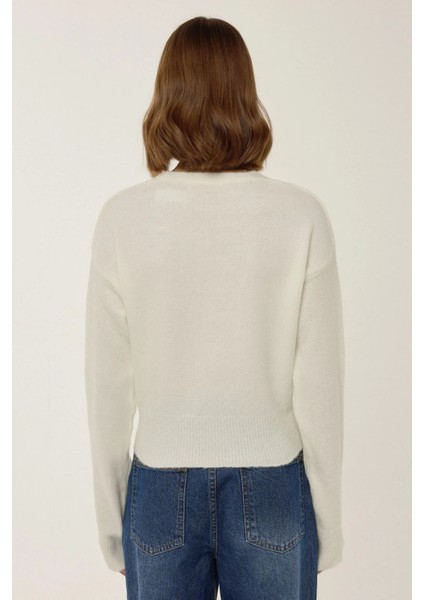 Kadın V Yaka Düğmeli Kruvaze Triko Kazak Natural