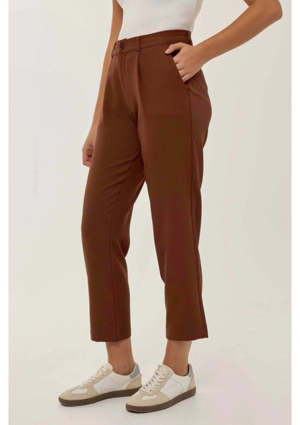 Kadın Yüksek Bel Pileli Boru Paça Pantolon Brown