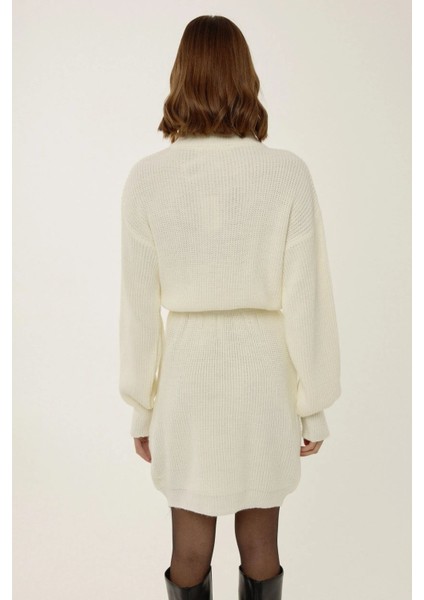 Kadın Bele Oturan Fermuar Yaka Fitilli Mini Triko Elbise Natural