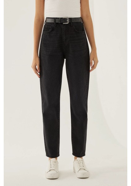 Kadın Mom Fit Yıkama Efektli Jean Grey