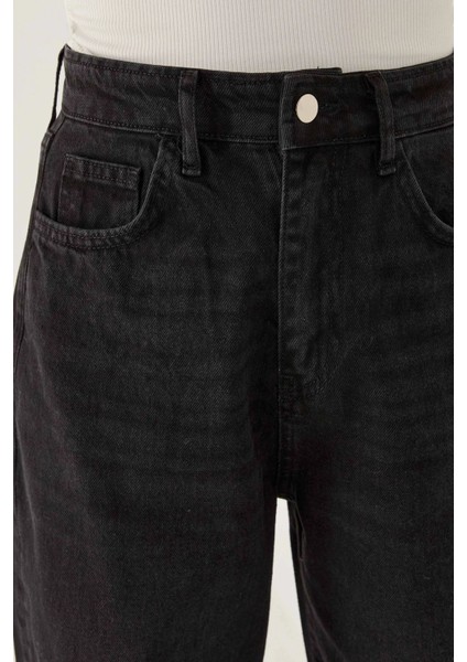 Kadın Mom Fit Yıkama Efektli Jean Grey