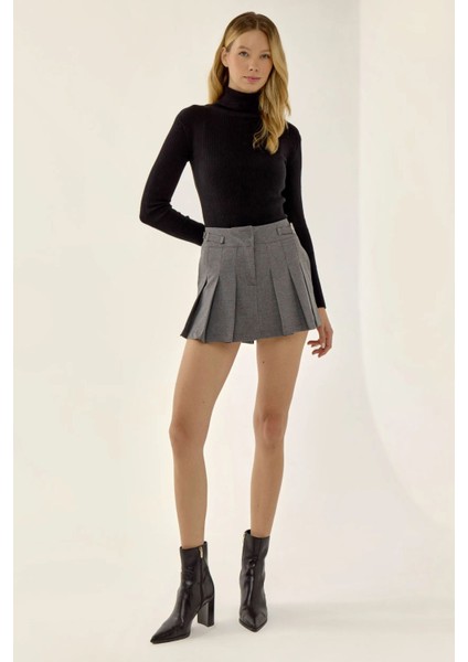 Kadın Toka Detaylı Pileli Mini Etek Grey