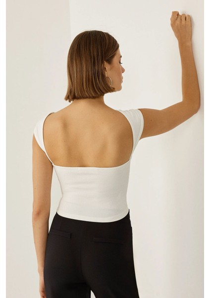 Kadın Sırtı Açık Crop Top Beyaz