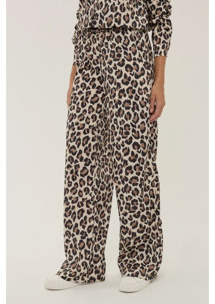 Kadın Leopar Desenli Düz Kesim Pantolon Brown