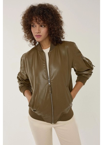 Kadın Rahat Kesim Suni Deri Ceket Yeşil