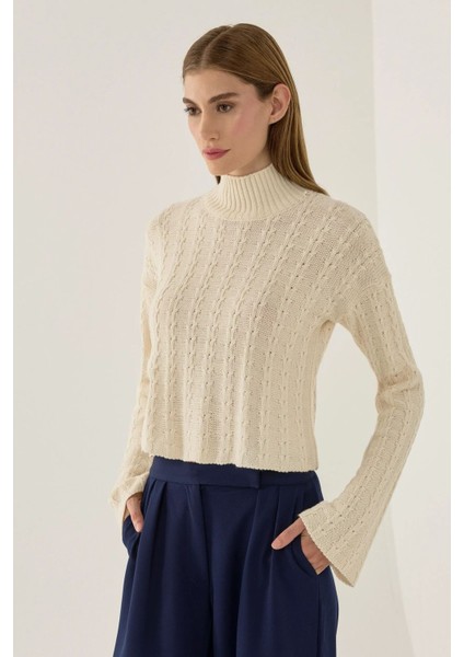 Kadın Jakarlı Örme Yarım Balıkçı Yaka Kazak Natural