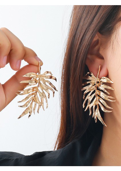 Z.a.r.a. Yaprak Desenli Gold Kaplama Küpe