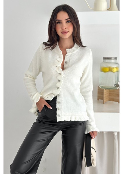 Kadın Kalın Tiftik Hırka – Fırfır Kollu & Yumuşak Dokulu