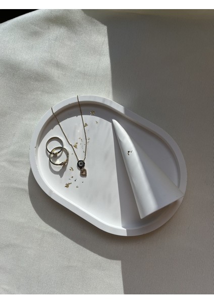 Beyaz Beton Dekor Takı Düzenleyici, Şık ve Pratik Organize Çözümü