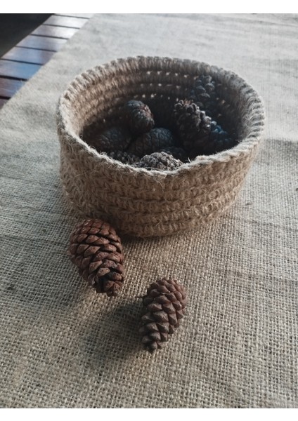 Bej Renk Yuvarlak El Örgüsü Düzenleyici, Şık ve Kullanışlı Ev ve Ofis Organizasyonu