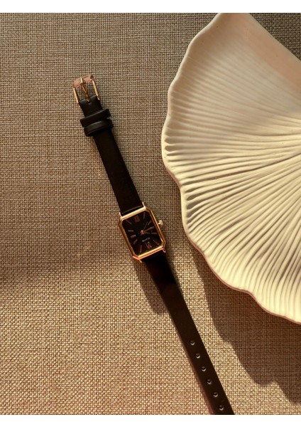 Retro Minimal Deri Kordon Vintage Kadın Kol Saati indirimleri