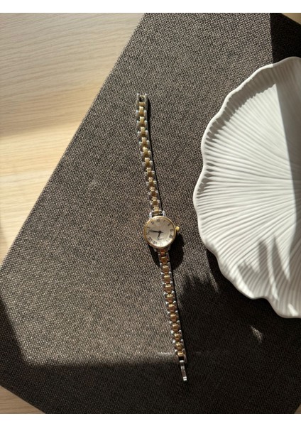 Retro Minimal Boncuk Kordon Vintage Kadın Kol Saati