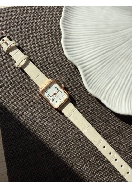 Retro Minimal Deri Kordon Vintage Kadın Kol Saati