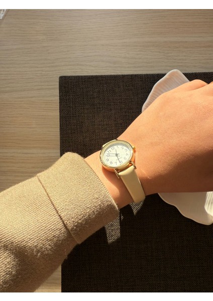 Retro Minimal Deri Kordon Vintage Kadın Kol Saati Yuvarlak Kasa fiyatları