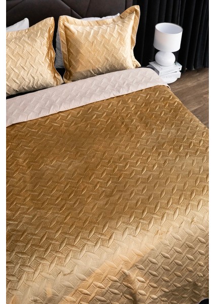 Queen Kadife Çift Kişilik Yatak Örtüsü - Gold
