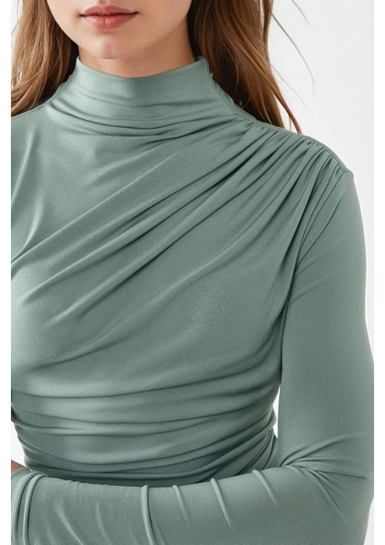 Kadın Dik Yaka Büzgü Detaylı Sandy Bluz Green