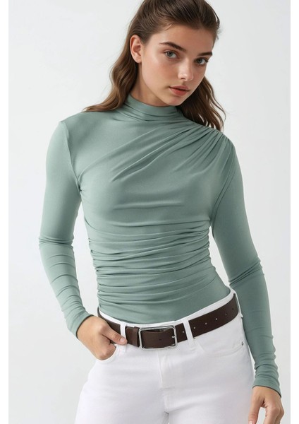 Kadın Dik Yaka Büzgü Detaylı Sandy Bluz Green
