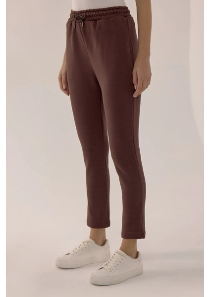 Kadın Kordonlu Dar Kesim Eşofman Altı Brown