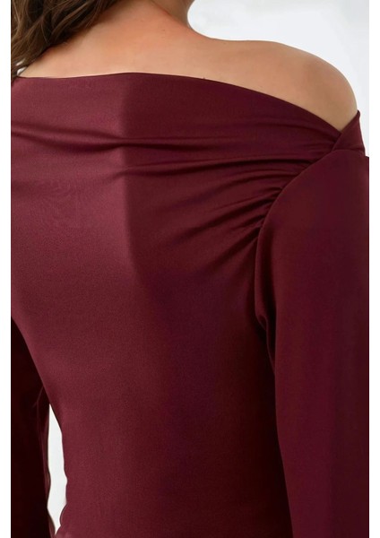 Kadın Kayık Yaka Drapeli Asimetrik Örme Bluz Red