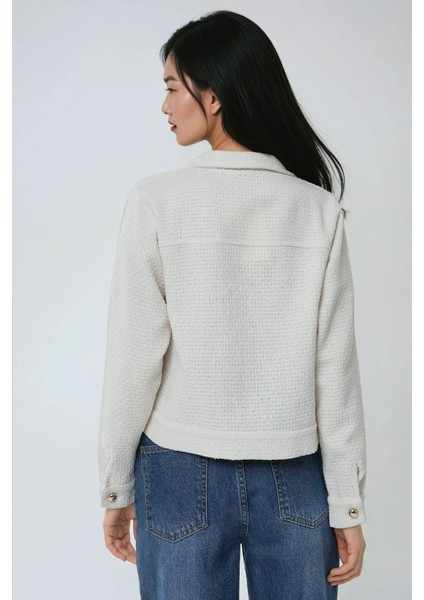 Kadın Düğmeli Dokulu Tüvit Ceket Beyaz