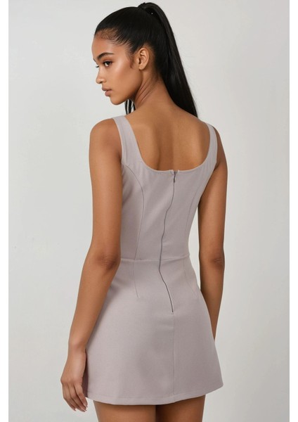 Kadın İçi Şortlu Cep Kapaklı Dar Mini Elbise Açık Gri