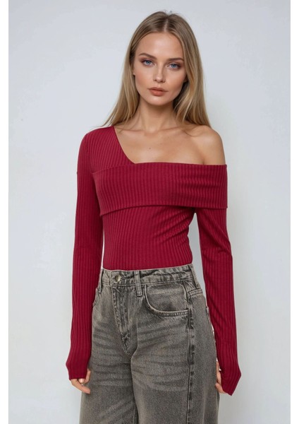 Kadın Asimetrik Yaka Fitilli Örme Bluz Red