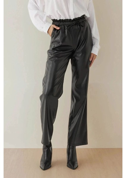 Kadın Suni Deri Esnek Bel Düz Paça Pantolon Black