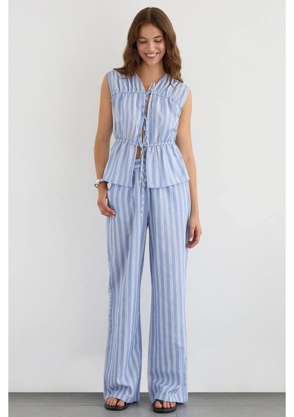 Kadın Fiyonk Detaylı Çizgili Bisiklet Yaka Bluz Blue