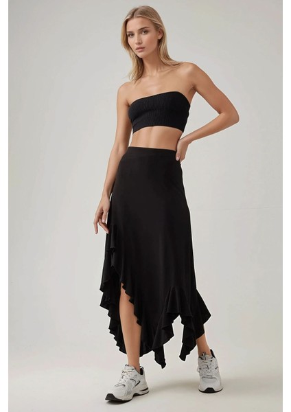 Kadın Dantelli Drapeli Asimetrik Maxi Etek Siyah