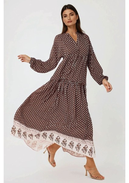 Kadın Desenli V Yaka Modest Elbise Kahverengi