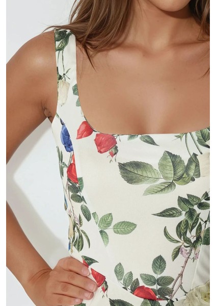 Kadın Kare Yaka ve Çiçekli Desenli Bodycon Mini Elbise Çok Renkli
