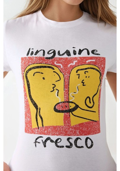 Kadın Dar Kesim Desenli Yuvarlak Yaka T-Shirt Çok Renkli