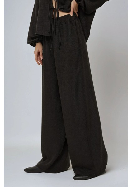 Kadın Geniş Paça Rahat Kesim Pantolon Siyah