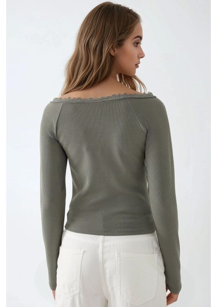 Kadın Dantel Şerit Detaylı Uzun Kollu Slim Fit Üst Green