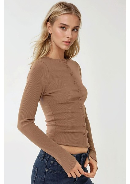 Kadın Düğmeli Uzun Kol Slim Fit Dokulu Örme Bluz Brown