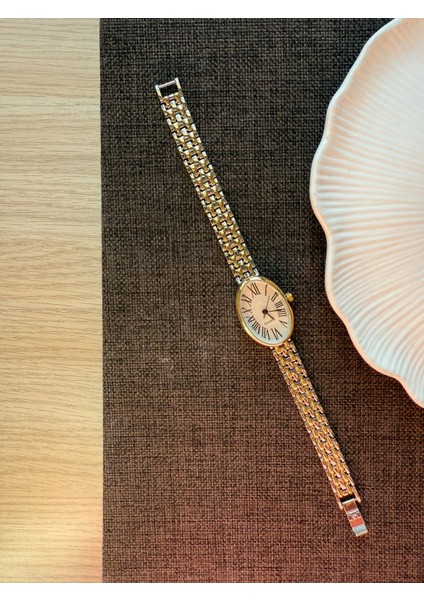Retro Minimal Boncuk Kordon Vintage Kadın Kol Saati indirimleri