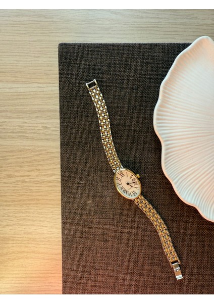 Retro Minimal Boncuk Kordon Vintage Kadın Kol Saati