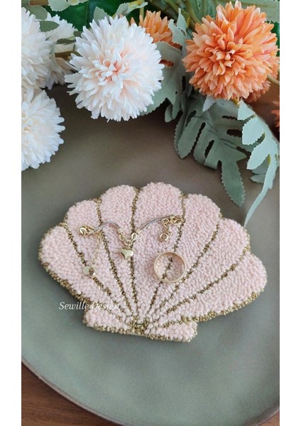 Punch Işlemeli Istiridye Takı ve Bardak Altlığı, Pembe, Şık ve Zarif Tasarım