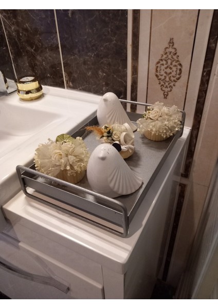 Gümüş ve Gri Masa Üstü ve Banyo Düzenleyici Organizer, Şık ve Kullanışlı Ürün