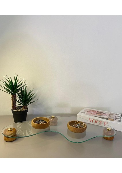 Şık Ayaklı Cam Düzenleyici, Mücevher ve Takı Saklama Alanı