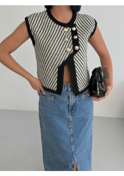 Düğmeli Triko Çapraz Yelek