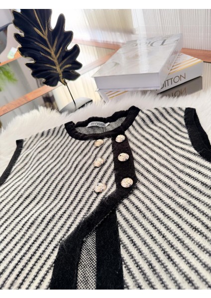 Düğmeli Triko Çapraz Yelek modelleri