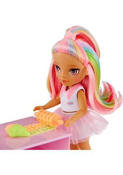Nessiworld Rainbow High Littles Kandy’nin Tatlı Dükkanı Seti fırsatları