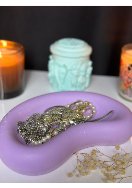 Mor Renkli Şık Takılık ve Anahtarlık Seti, Pratik ve Dekoratif Kullanım Sağlar. fiyatları