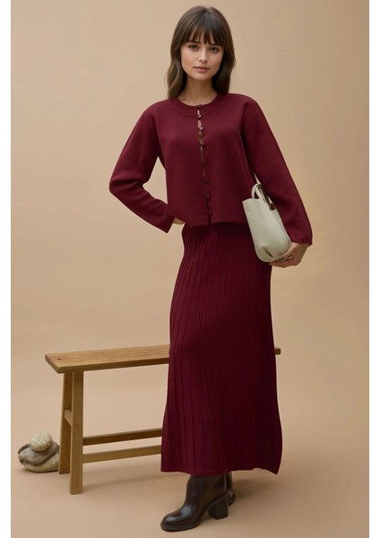 Kadın Düğmeli Hırka ve Kloş Etekli Triko Takım Bordo Kırmızı