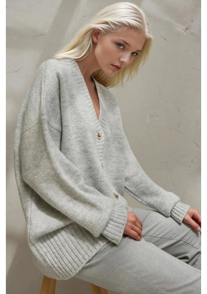 Kadın Kalın V-Yaka Örgü Hırka Gri
